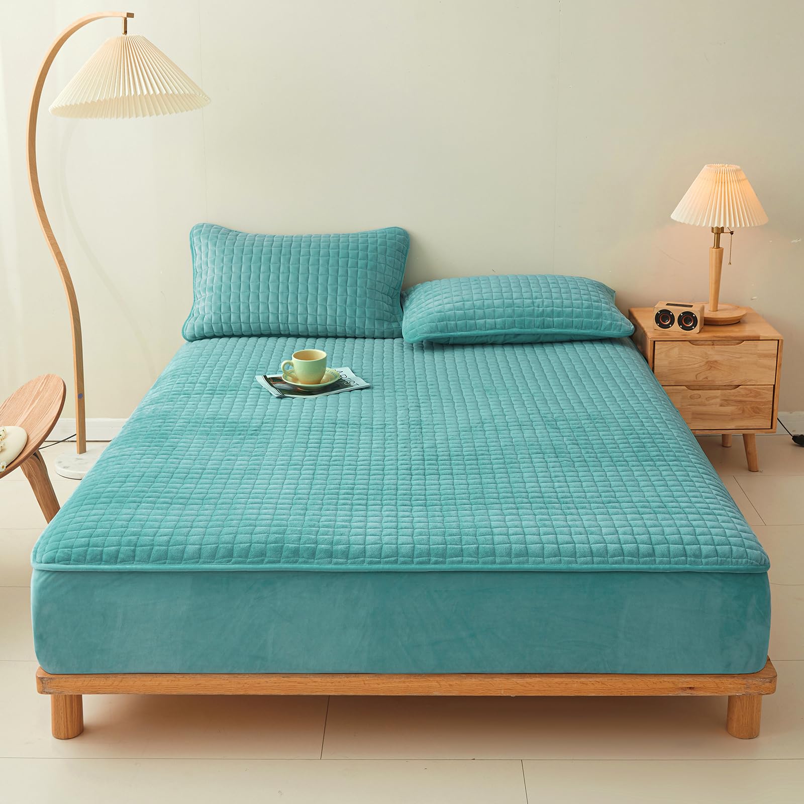 LweiPsqLin Quilted Flannel Fitted Sheets,Soft Flannel Fleece Mattress Top- Suitable for Fall and Winter,Fitted Deep Pocket Up to 15''. (Gray, Queen)