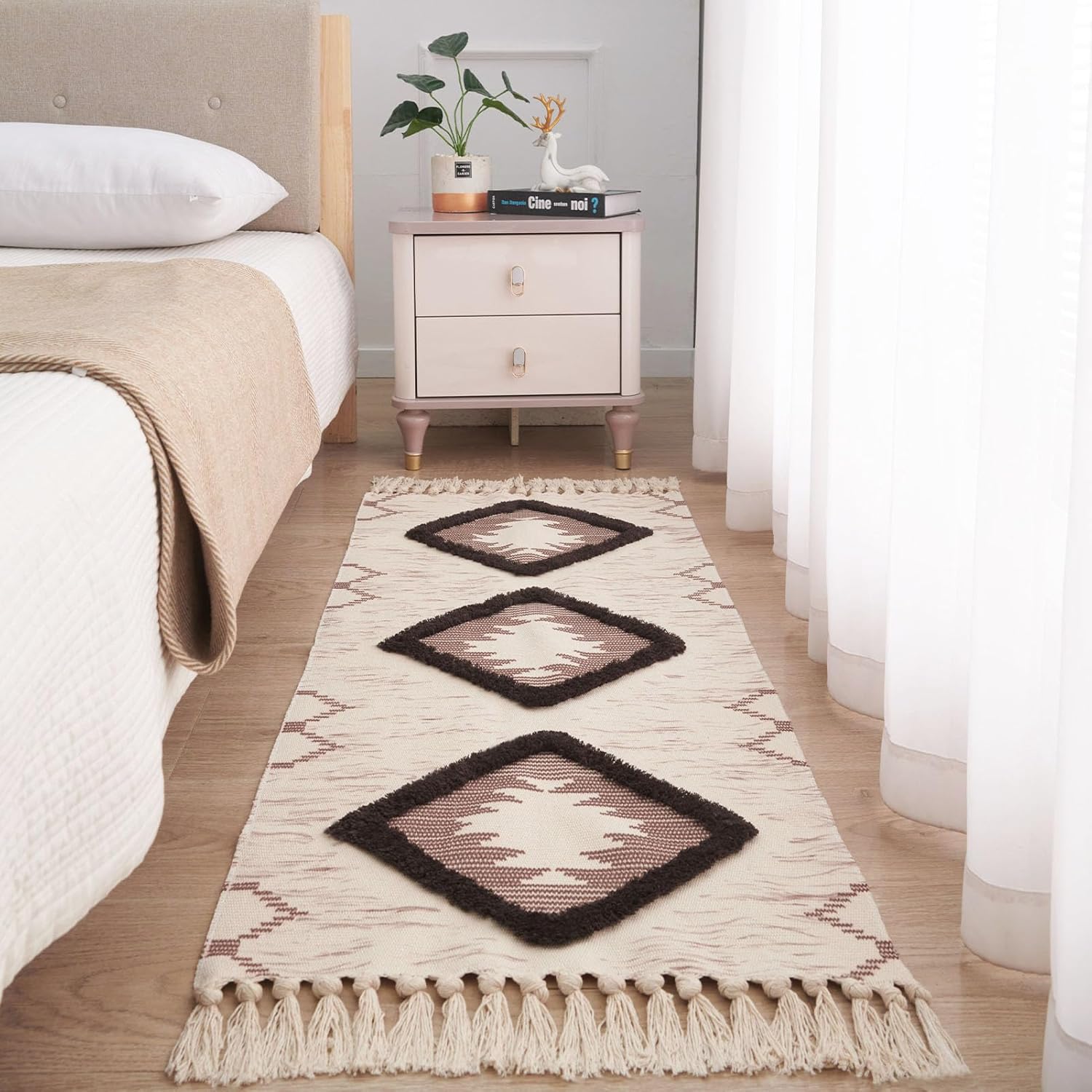 Boho Runner Rug 2'x6', Washable Hallway Farmhouse Area Rug, Kitchen Floor Mat with Tassels, Tufted Cotton Woven Entryway Carpet, Brown