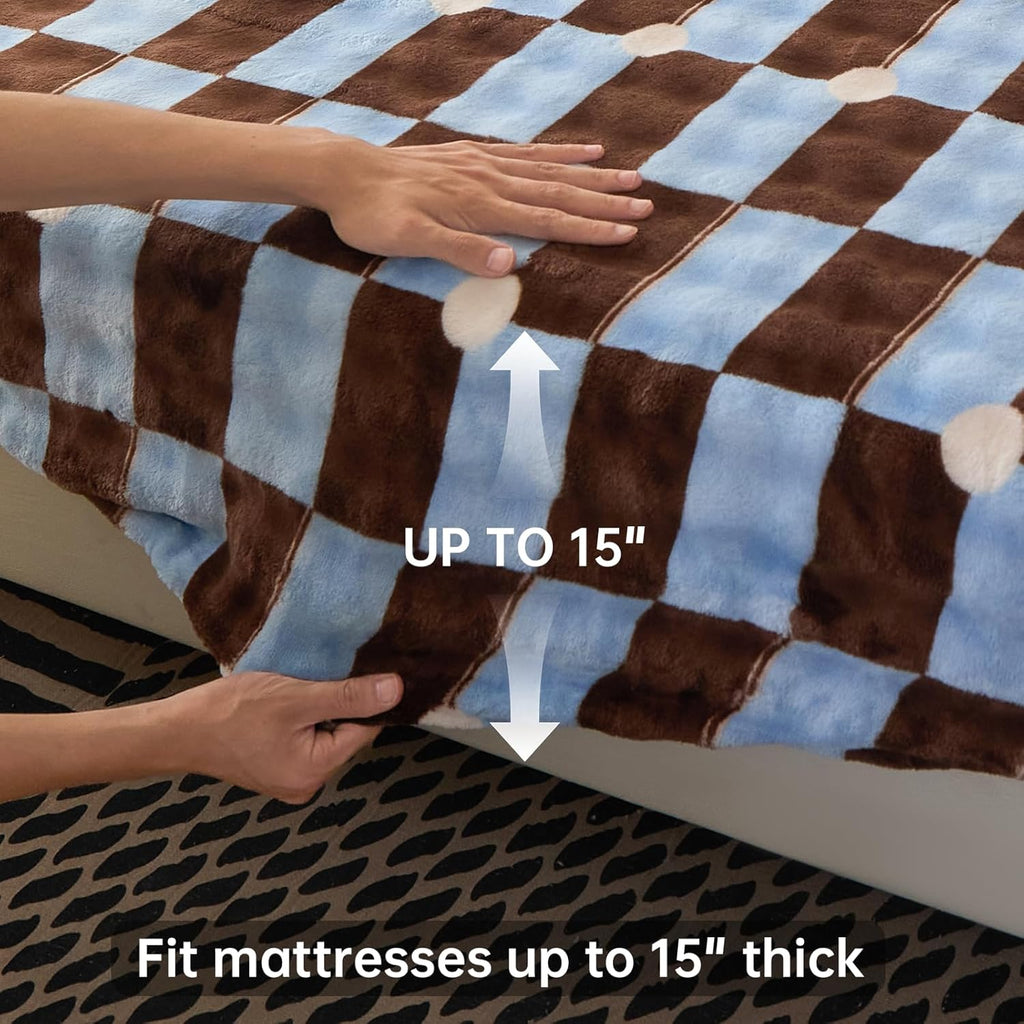 Twin Size Bed Sheet, Luxury Soft Cozy Twin Fitted Sheet with 2 PCS Pillowcases, Velvet Sheets Fits 15 inches Deep Pocket Mattress (Brown and Blue Plaid)