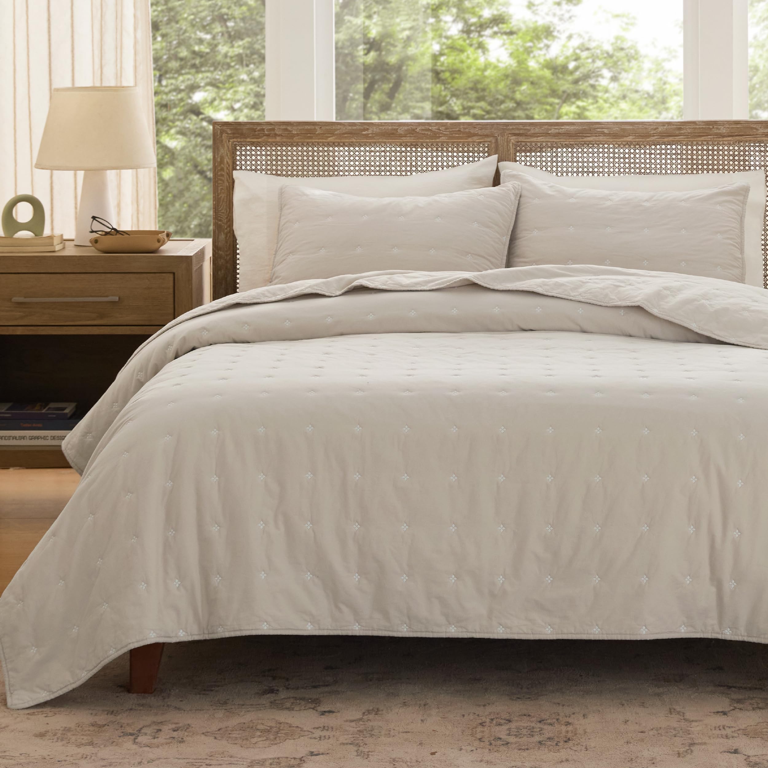 Bedsure 100% Cotton Quilt Set - Queen Size Bedspread, Lightweight Soft Bed Coverlet, PureWoven, 3-Piece Cozy Stitching Comforter with 2 Pillow Shams in Embroidery Clover Pattern, 90x96 in, Linen Beige