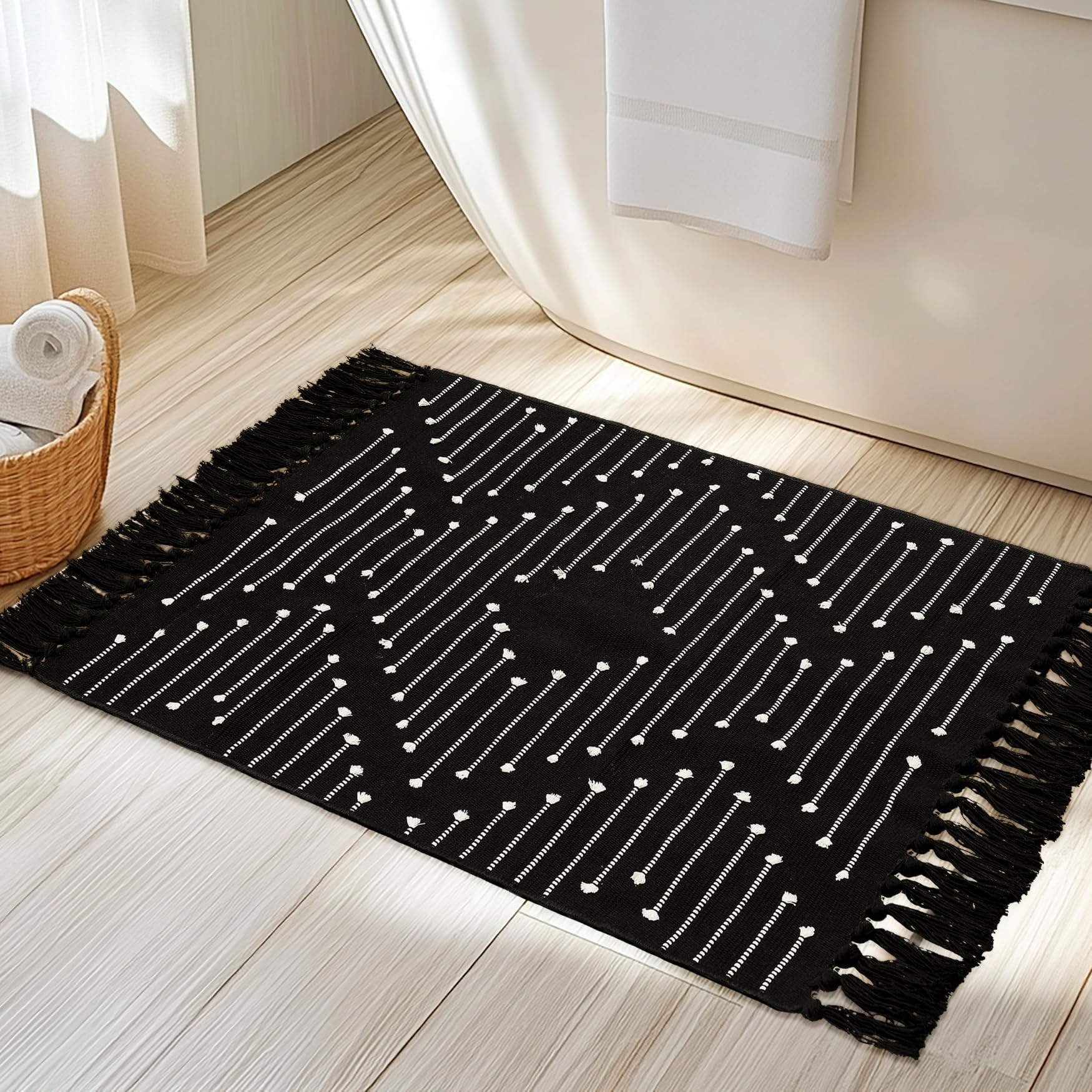 Tritard Washable Runners for Hallways 2x6 Boho Runner Rug with Tassels, Woven Cotton Kitchen Hallway Rug Runner Farmhouse Low Pile Rugs Carpet for Indoor Entryway Bathroom Laundry Bedroom, Black White