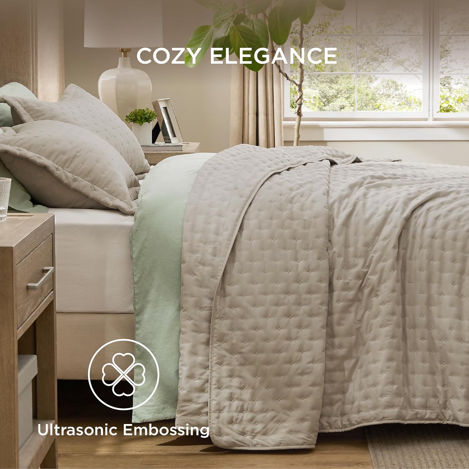 Bedsure Quilts Queen Size - Linen Bedspread Queen Size & Lightweight Comforter, Modern Farmhouse Coverlet with Clover Pattern, Ultra Soft All-Season Bedding, 90 x 96 Inches | Stitch-Free Quilting, Ultra Soft, Lightweight, Machine Washable, Pet-Friendly