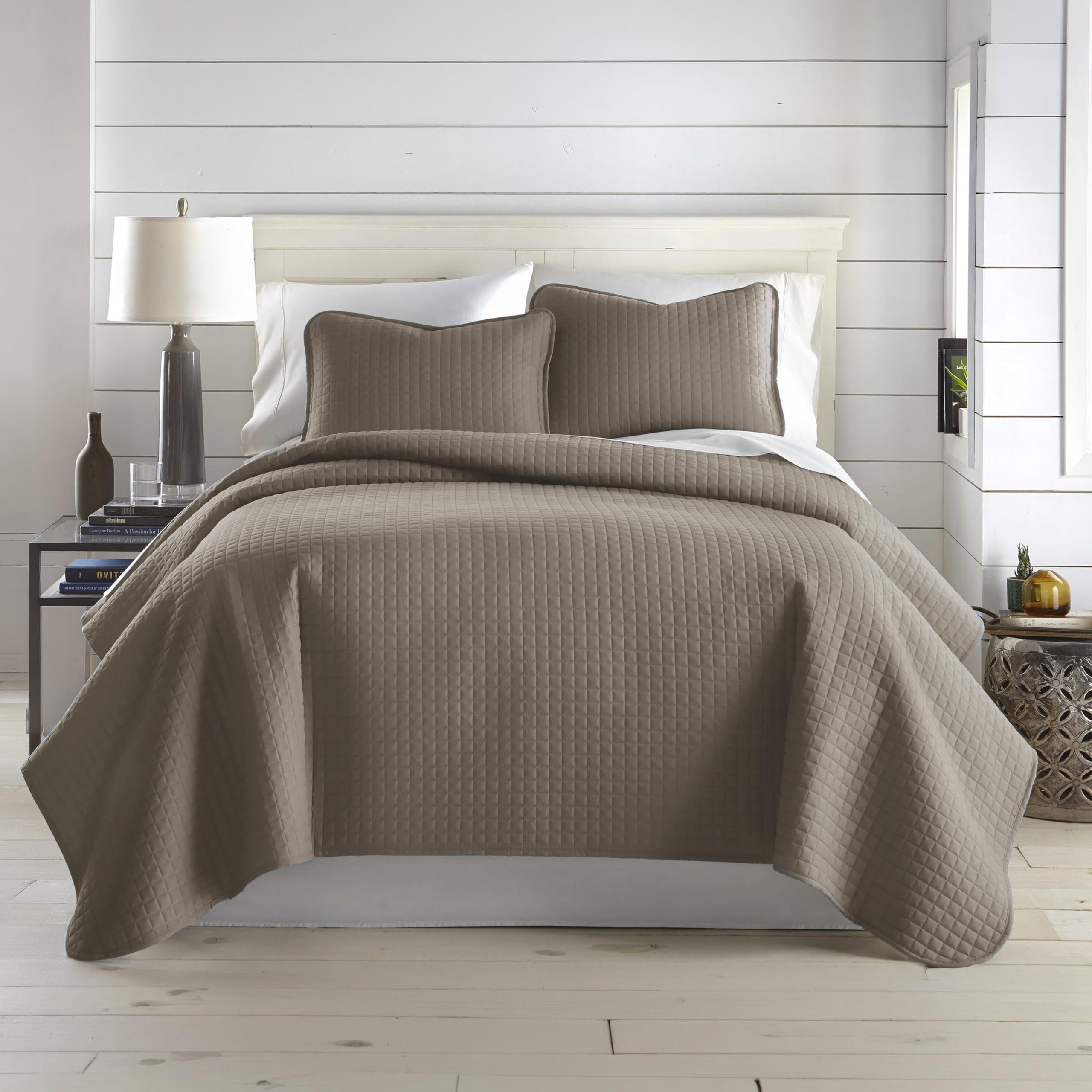 Southshore Fine Living, Inc. King Quilt Bedding Set, Quilted Coverlet Bed Spread for California Kings, Luxury Bedding King Size Quilt Bedding Set, Lightweight Quilted Bedspread w/Shams, Natural Beige