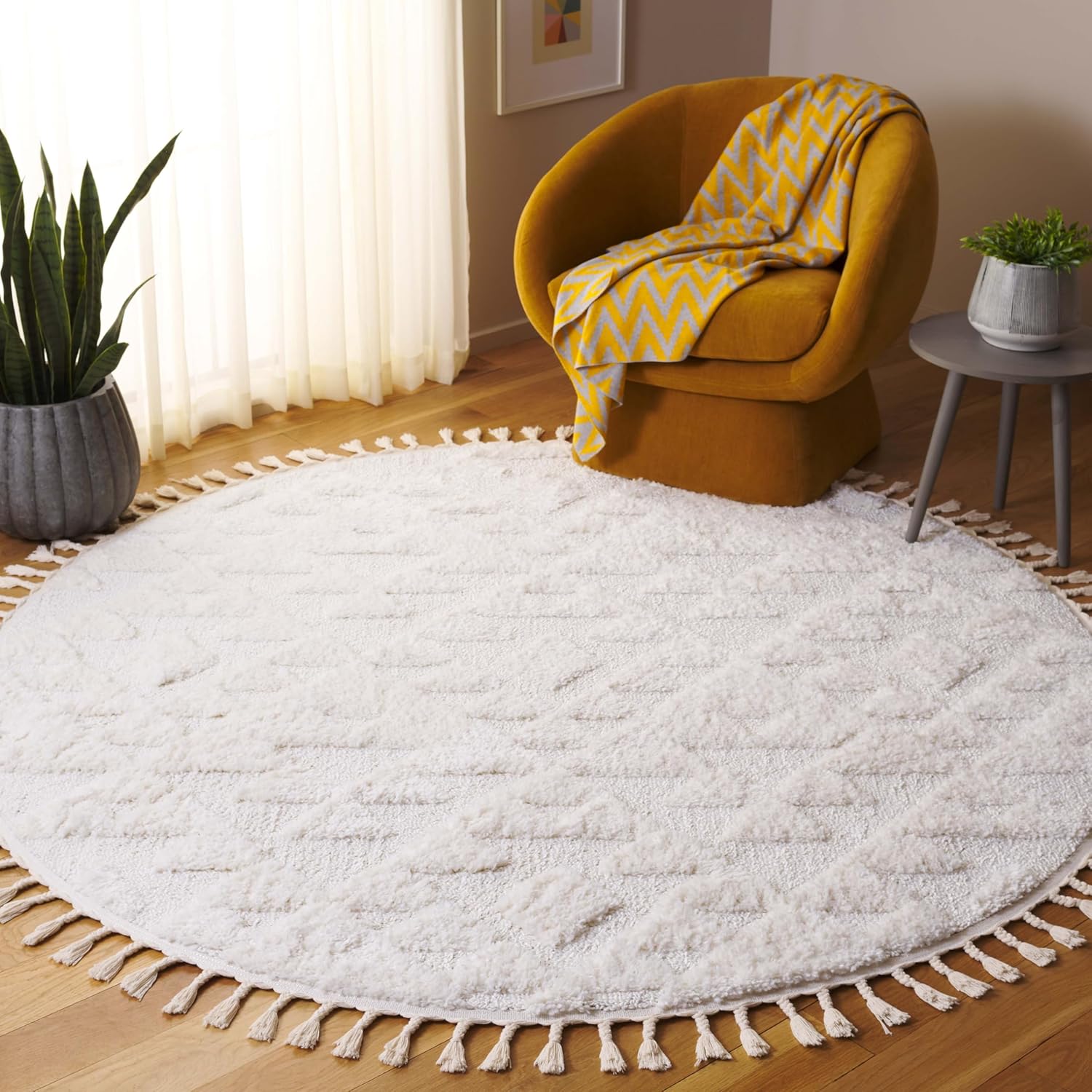 SAFAVIEH Area Rug 3x5 - Moroccan Tassel Shag Collection - Ivory, Non-Shedding & Easy to Clean, Plush High-Low Texture, Ideal for Living Room, Bedroom, Dining Space (MTS688C)