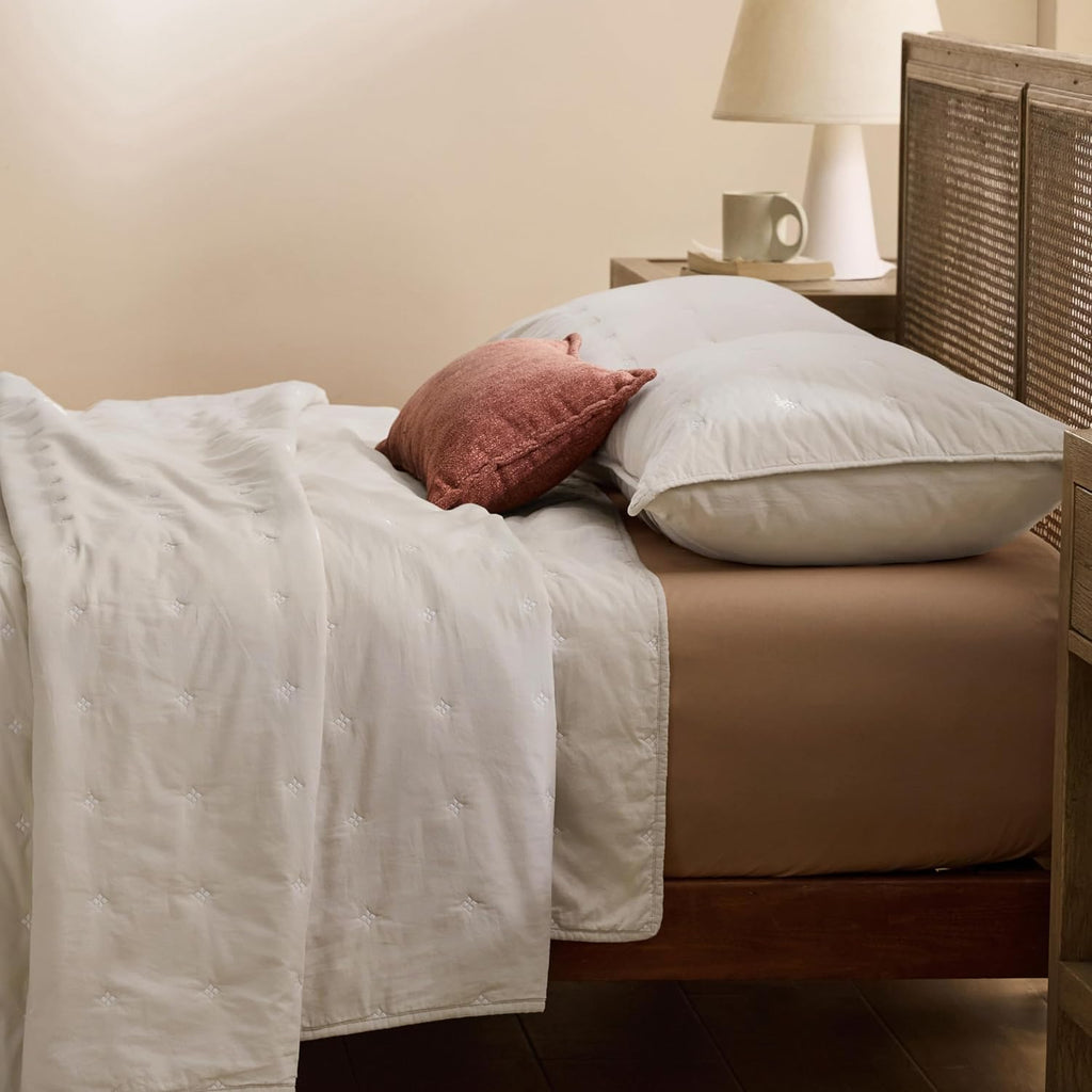 Bedsure 100% Cotton Quilt Set - Queen Size Bedspread, Lightweight Soft Bed Coverlet, PureWoven, 3-Piece Cozy Stitching Comforter with 2 Pillow Shams in Embroidery Clover Pattern, 90x96 in, Linen Beige