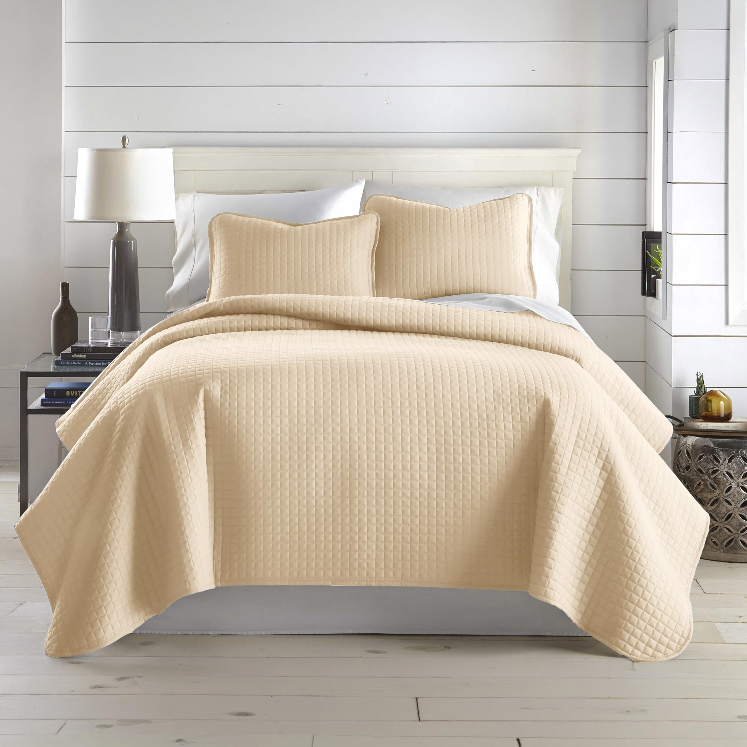 Southshore Fine Living, Inc. King Quilt Bedding Set, Quilted Coverlet Bed Spread for California Kings, Luxury Bedding King Size Quilt Bedding Set, Lightweight Quilted Bedspread w/Shams, Natural Beige