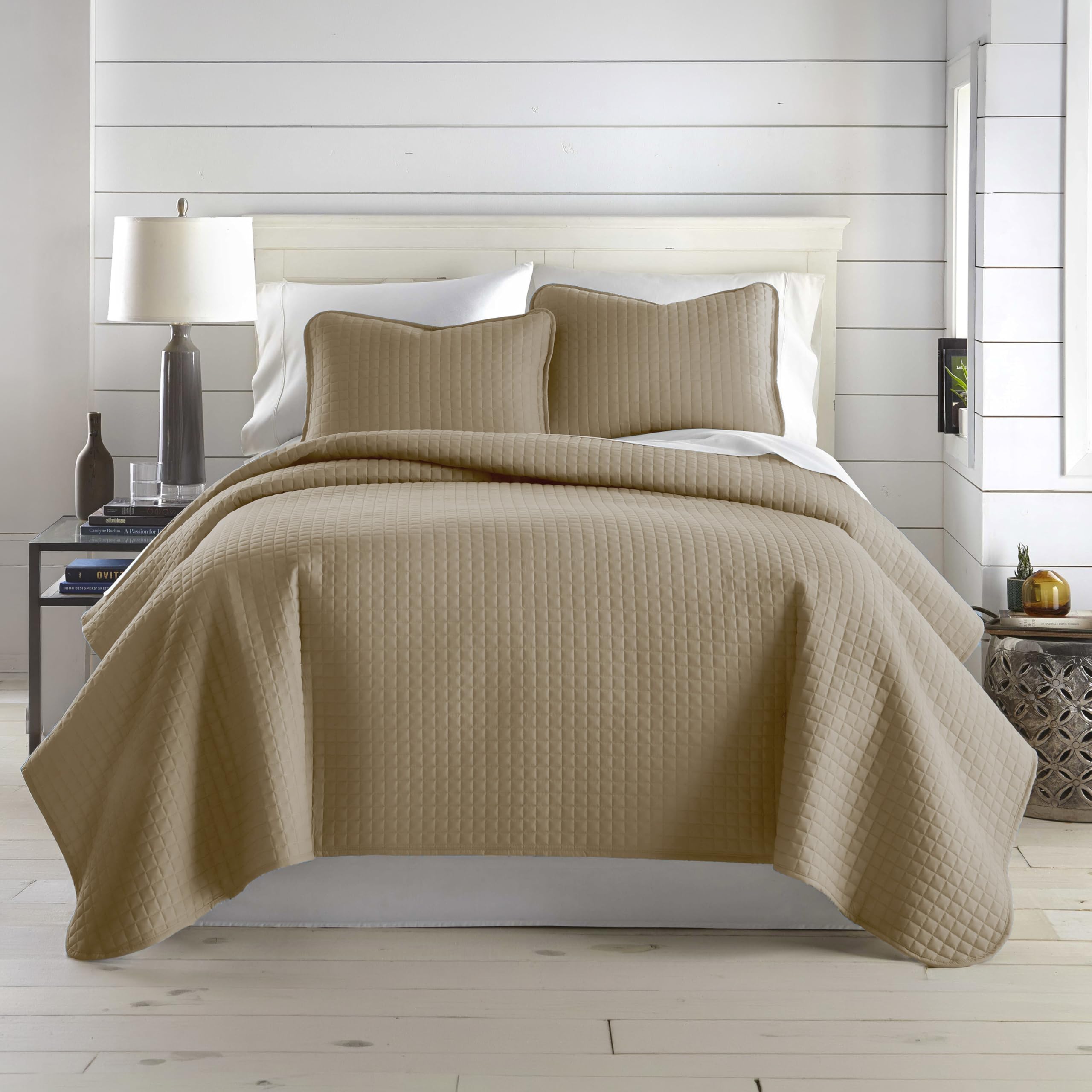 Southshore Fine Living, Inc. King Quilt Bedding Set, Quilted Coverlet Bed Spread for California Kings, Luxury Bedding King Size Quilt Bedding Set, Lightweight Quilted Bedspread w/Shams, Natural Beige