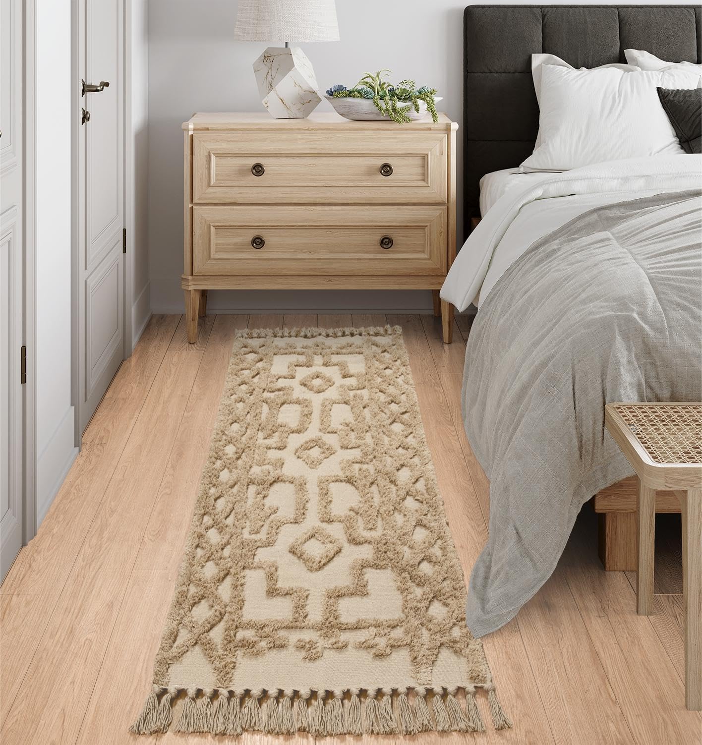 Uphome Boho Bathroom Rug 2' x 3', Washable Small Farmhouse Bedroom Rugs with Tassels, Beige Geometric Bath Mats for Home Decor, Cotton Woven Moroccan Tufted Throw Rug for Entryway Front Door Kitchen
