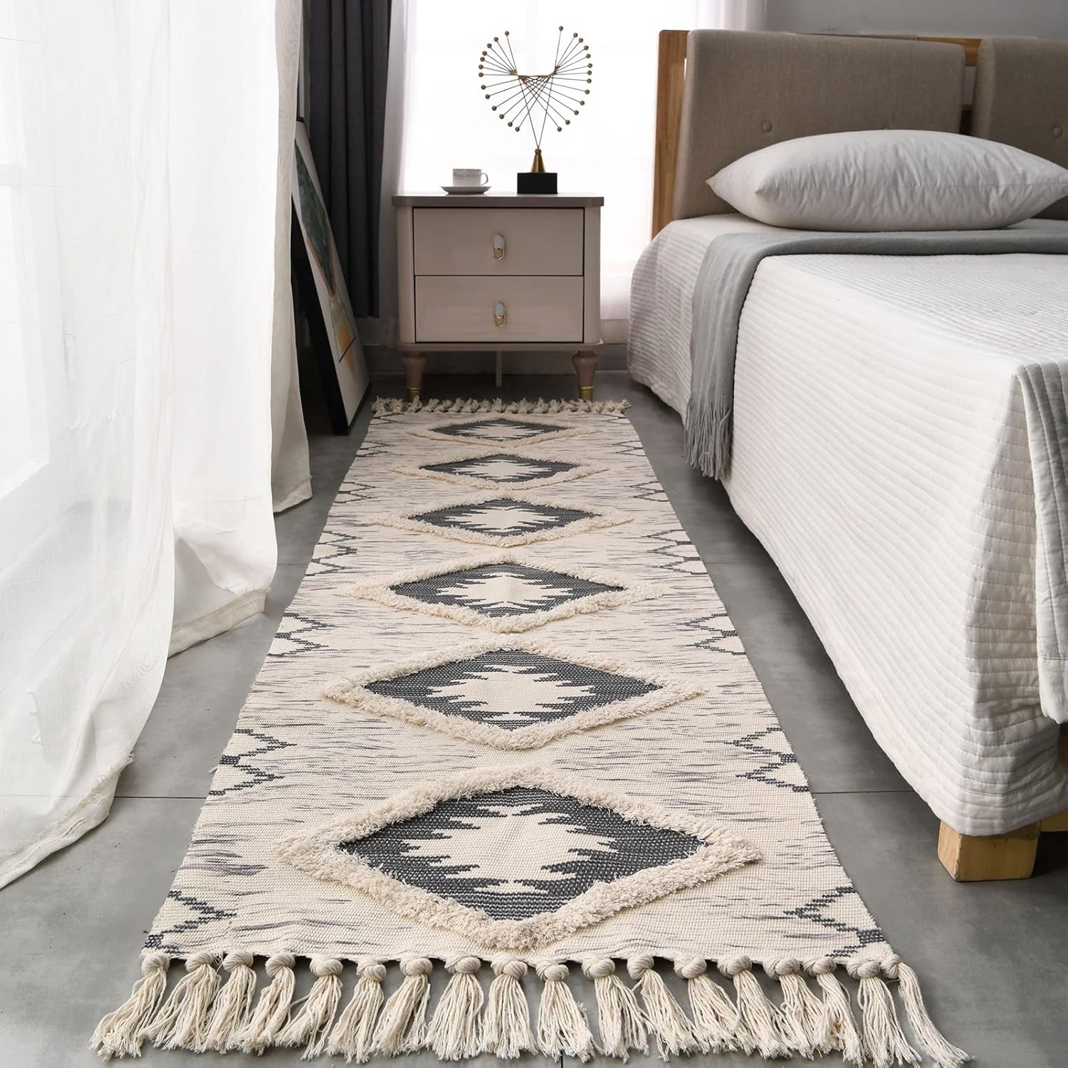 Boho Runner Rug 2'x6', Washable Hallway Farmhouse Area Rug, Kitchen Floor Mat with Tassels, Tufted Cotton Woven Entryway Carpet, Brown