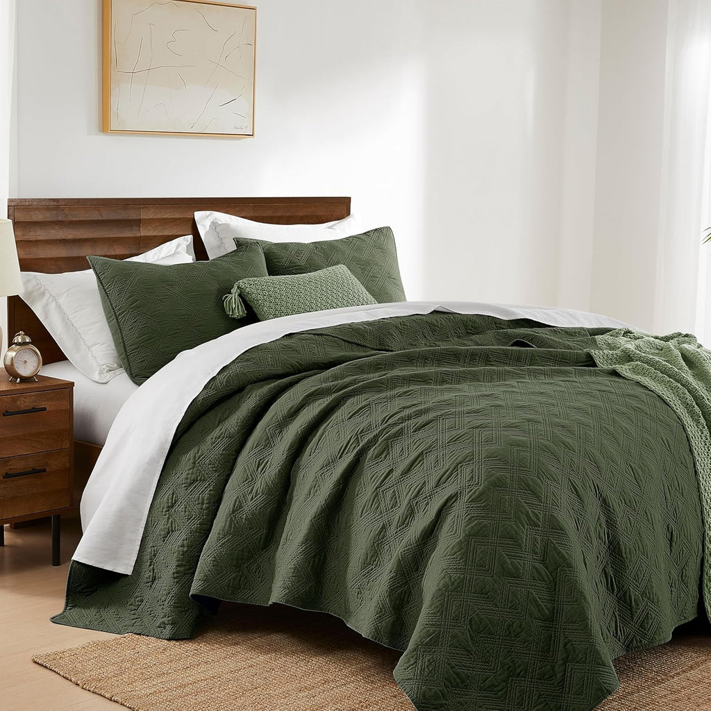 WDCOZY 100% Cotton Queen Size Quilt Set - Olive Green Pre-Washed Soft Lightweight Modern Bedspread, Farmhouse Country Rustic Coverlet, Textured Like Linen, Shabby Chic Gauze Bedding, 3 Pieces