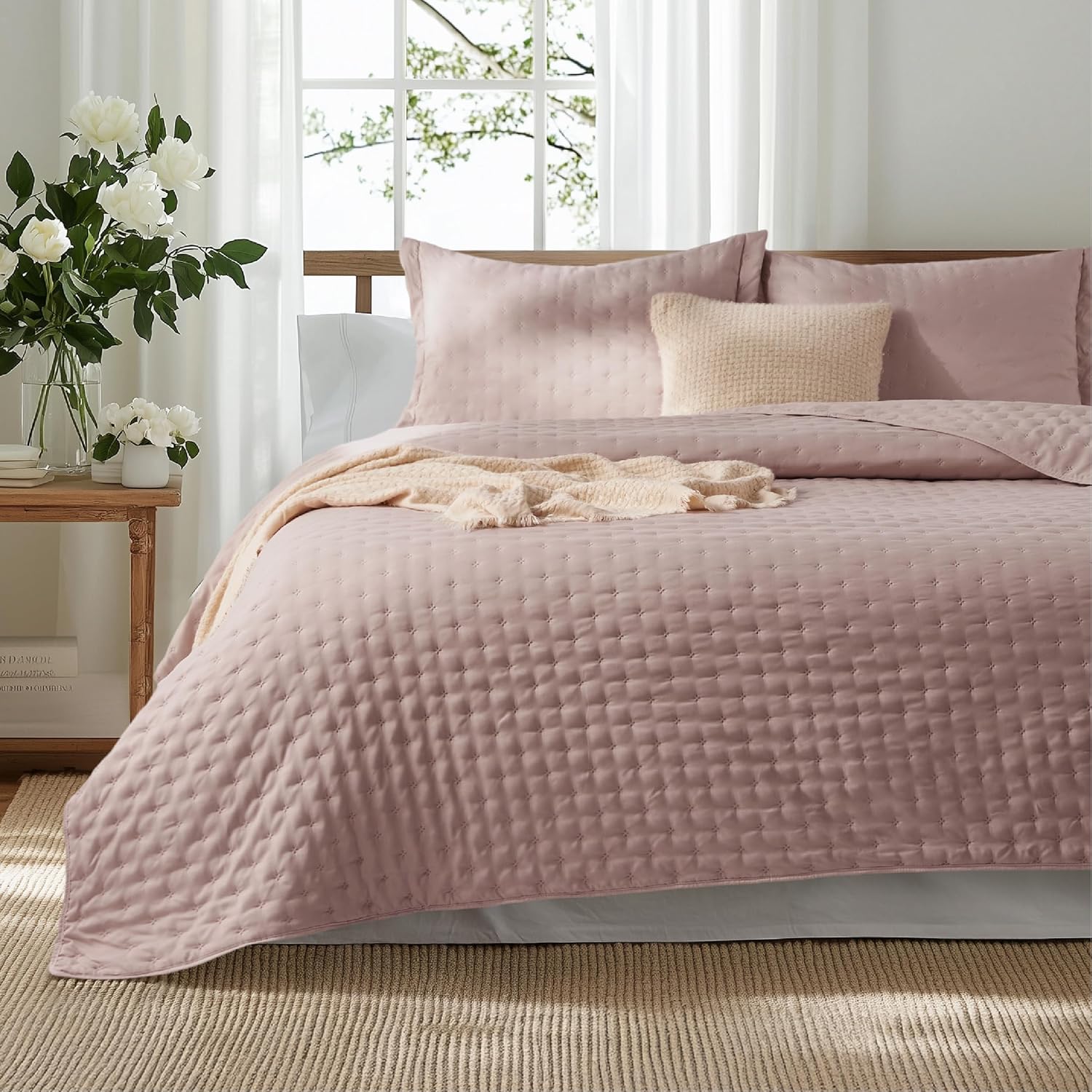 Bedsure Quilts Queen Size - Linen Bedspread Queen Size & Lightweight Comforter, Modern Farmhouse Coverlet with Clover Pattern, Ultra Soft All-Season Bedding, 90 x 96 Inches | Stitch-Free Quilting, Ultra Soft, Lightweight, Machine Washable, Pet-Friendly