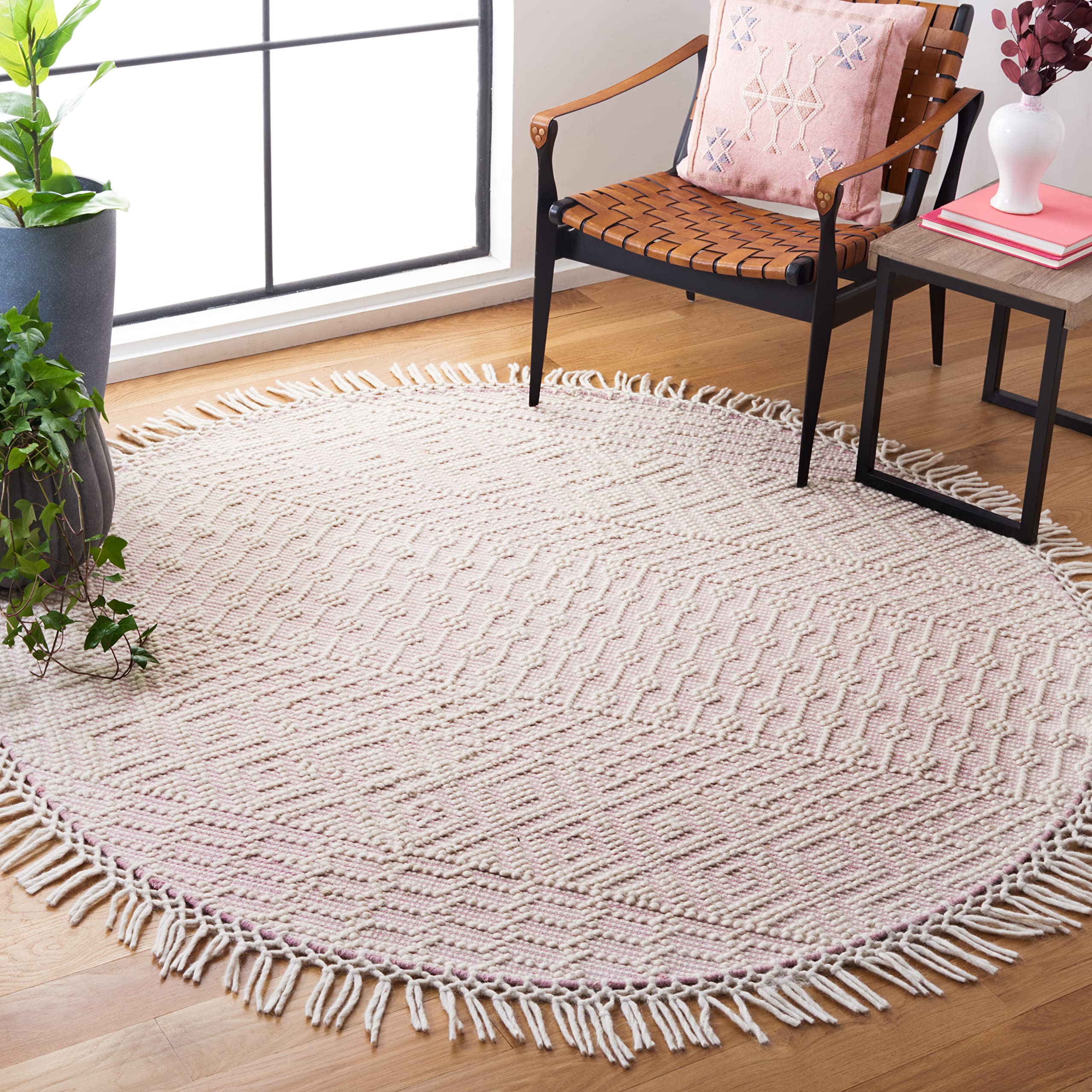 SAFAVIEH Natura Collection Accent Rug - 4' x 6', Ivory, Handmade Moroccan Boho Wool Fringe, Ideal for High Traffic Areas in Entryway, Living Room, Bedroom (NAT852B)