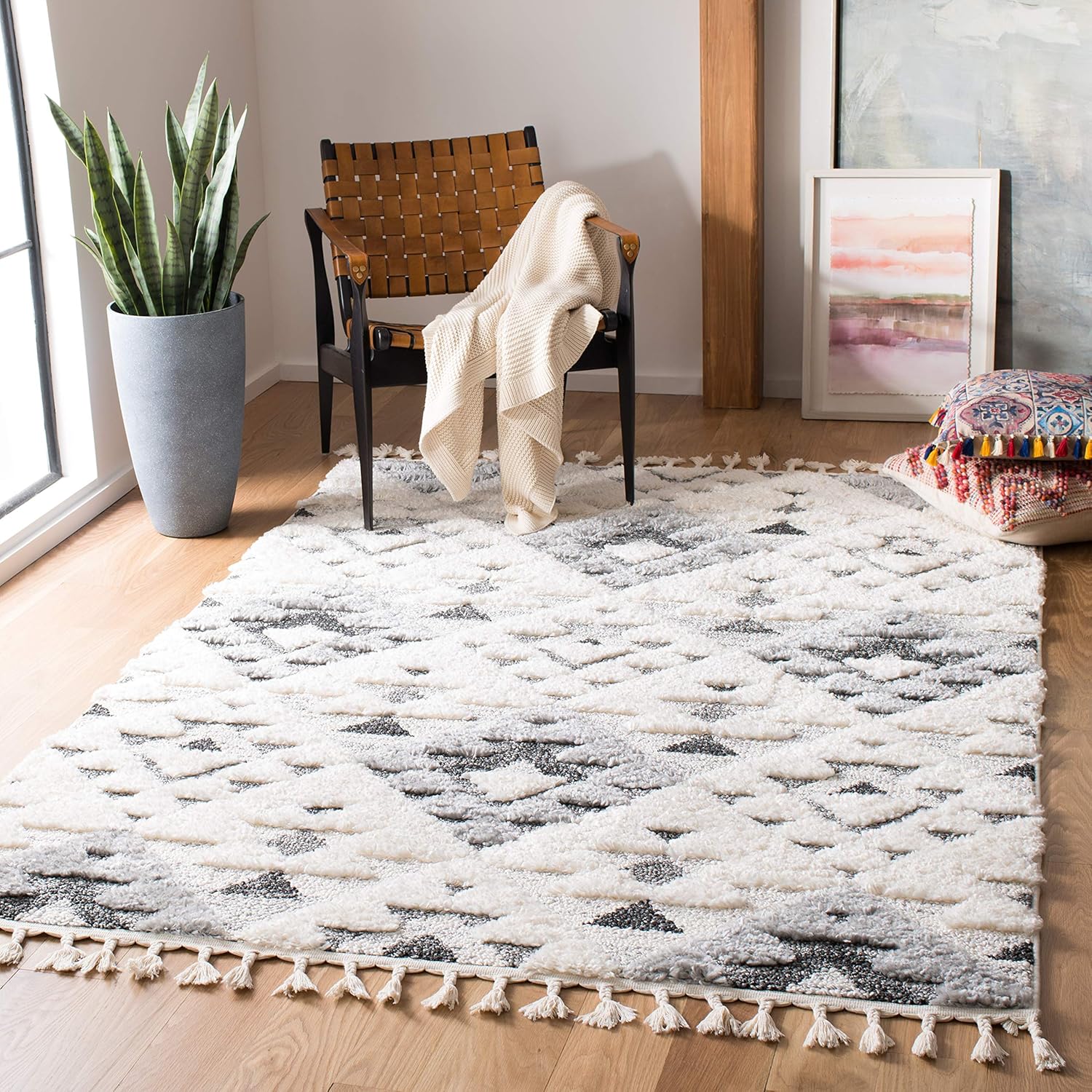 SAFAVIEH Area Rug 3x5 - Moroccan Tassel Shag Collection - Ivory, Non-Shedding & Easy to Clean, Plush High-Low Texture, Ideal for Living Room, Bedroom, Dining Space (MTS688C)