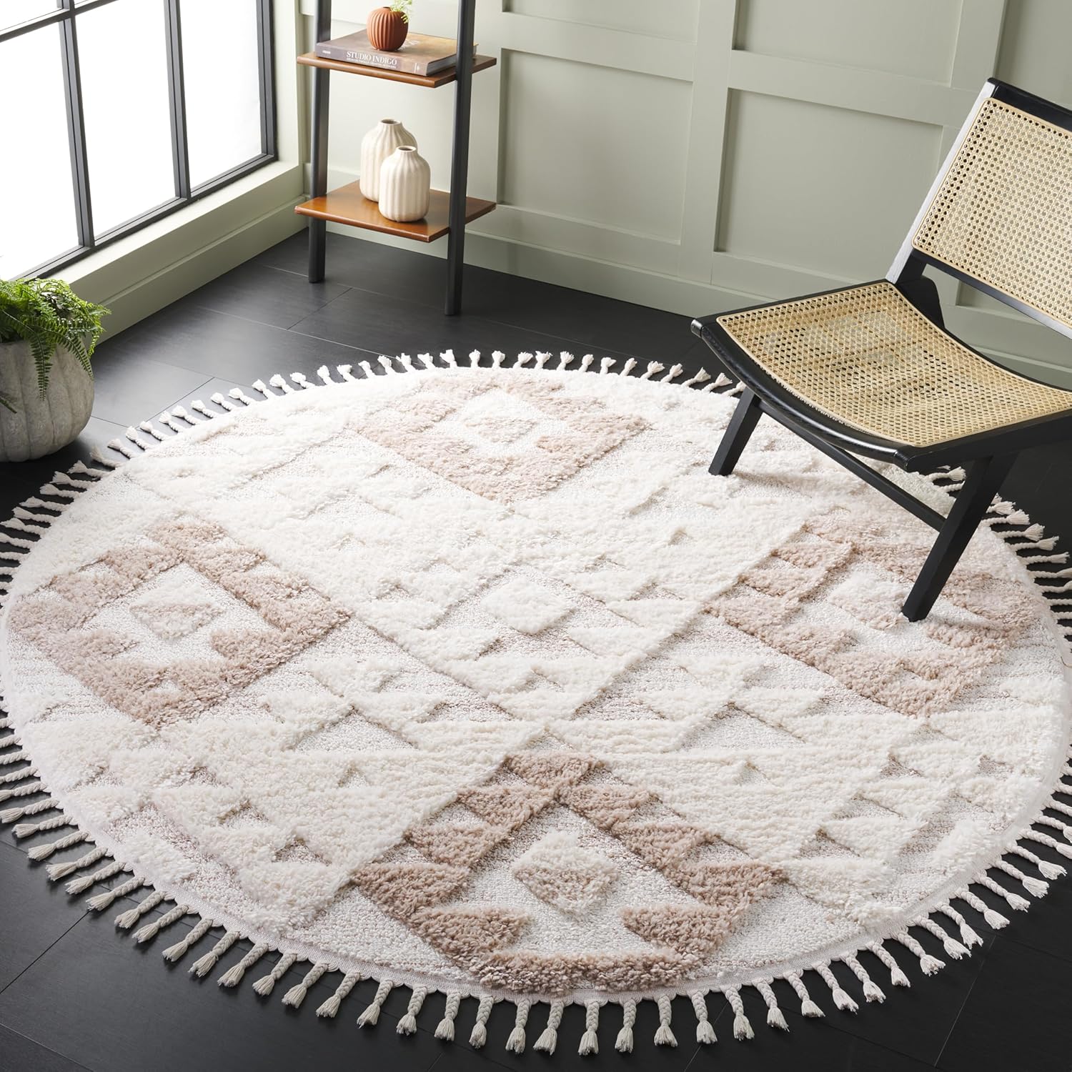 SAFAVIEH Area Rug 3x5 - Moroccan Tassel Shag Collection - Ivory, Non-Shedding & Easy to Clean, Plush High-Low Texture, Ideal for Living Room, Bedroom, Dining Space (MTS688C)