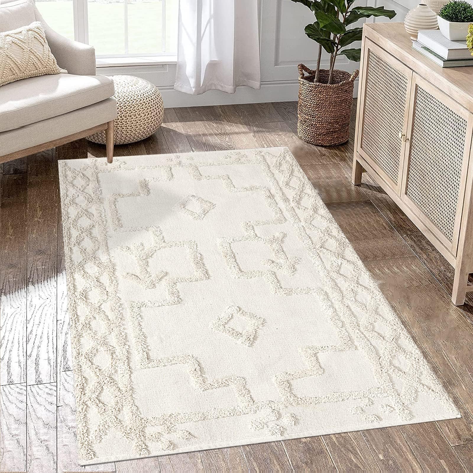 Uphome Boho Bathroom Rug 2' x 3', Washable Small Farmhouse Bedroom Rugs with Tassels, Beige Geometric Bath Mats for Home Decor, Cotton Woven Moroccan Tufted Throw Rug for Entryway Front Door Kitchen