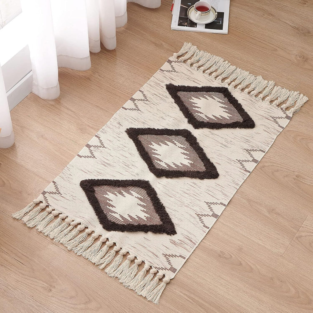 Boho Runner Rug 2'x6', Washable Hallway Farmhouse Area Rug, Kitchen Floor Mat with Tassels, Tufted Cotton Woven Entryway Carpet, Brown