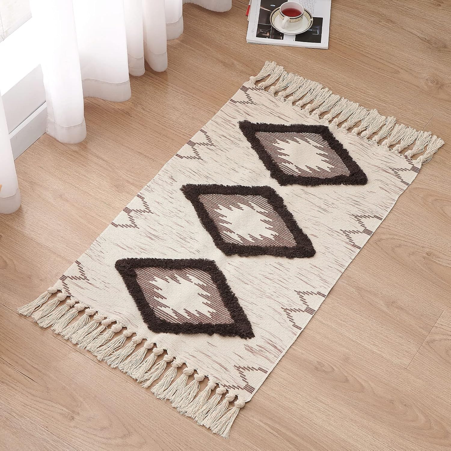 Boho Runner Rug 2'x6', Washable Hallway Farmhouse Area Rug, Kitchen Floor Mat with Tassels, Tufted Cotton Woven Entryway Carpet, Brown