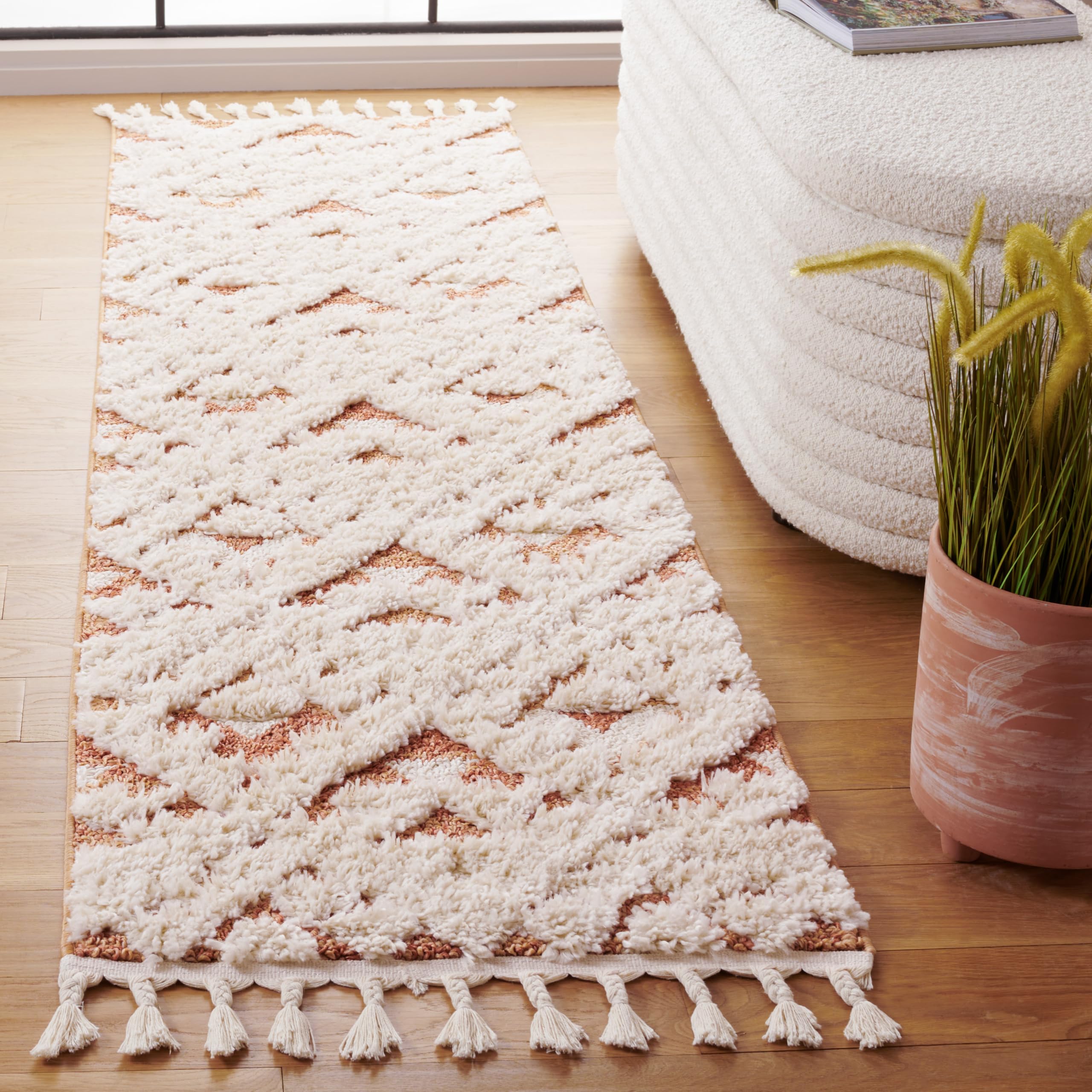SAFAVIEH Area Rug 3x5 - Moroccan Tassel Shag Collection - Ivory, Non-Shedding & Easy to Clean, Plush High-Low Texture, Ideal for Living Room, Bedroom, Dining Space (MTS688C)