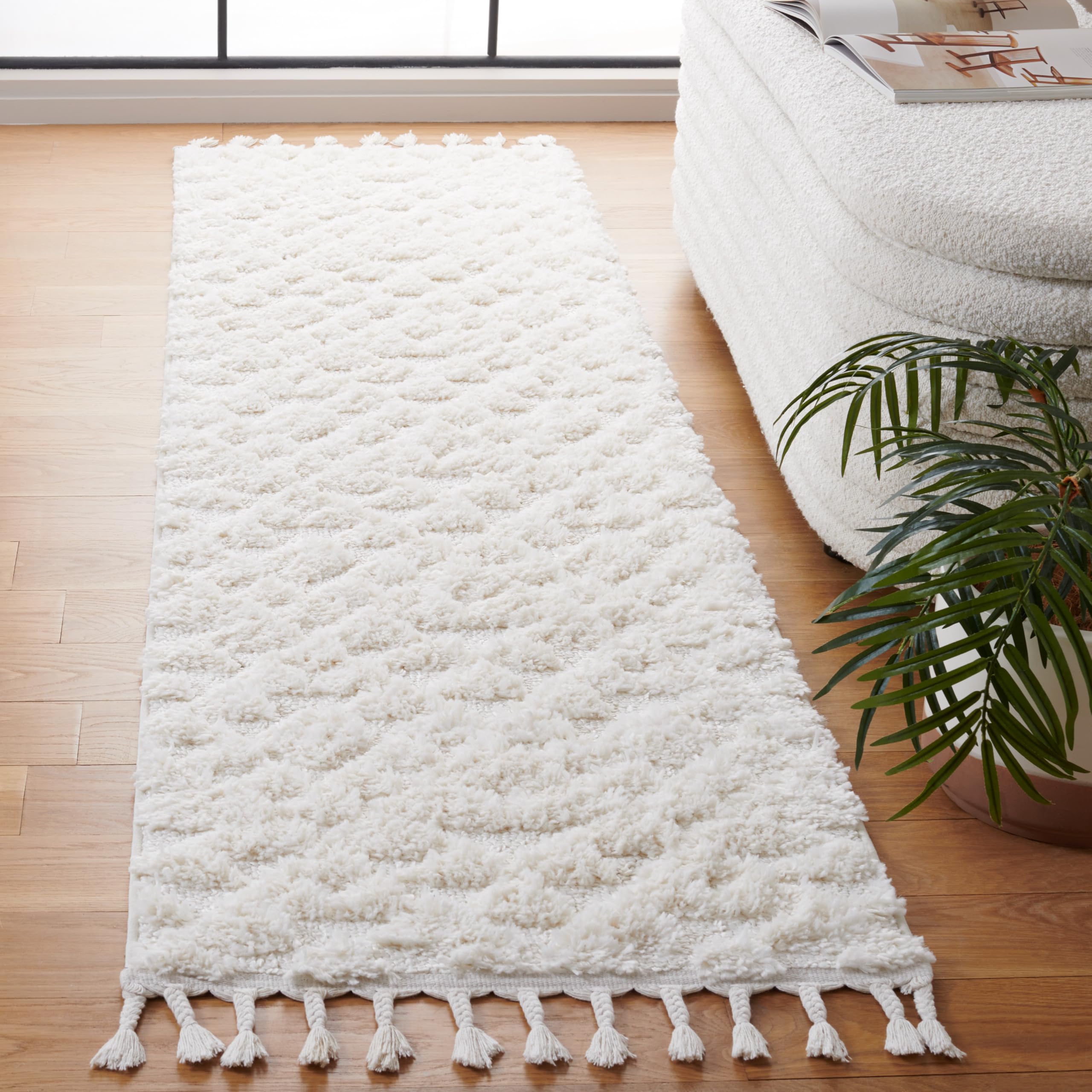 SAFAVIEH Area Rug 3x5 - Moroccan Tassel Shag Collection - Ivory, Non-Shedding & Easy to Clean, Plush High-Low Texture, Ideal for Living Room, Bedroom, Dining Space (MTS688C)