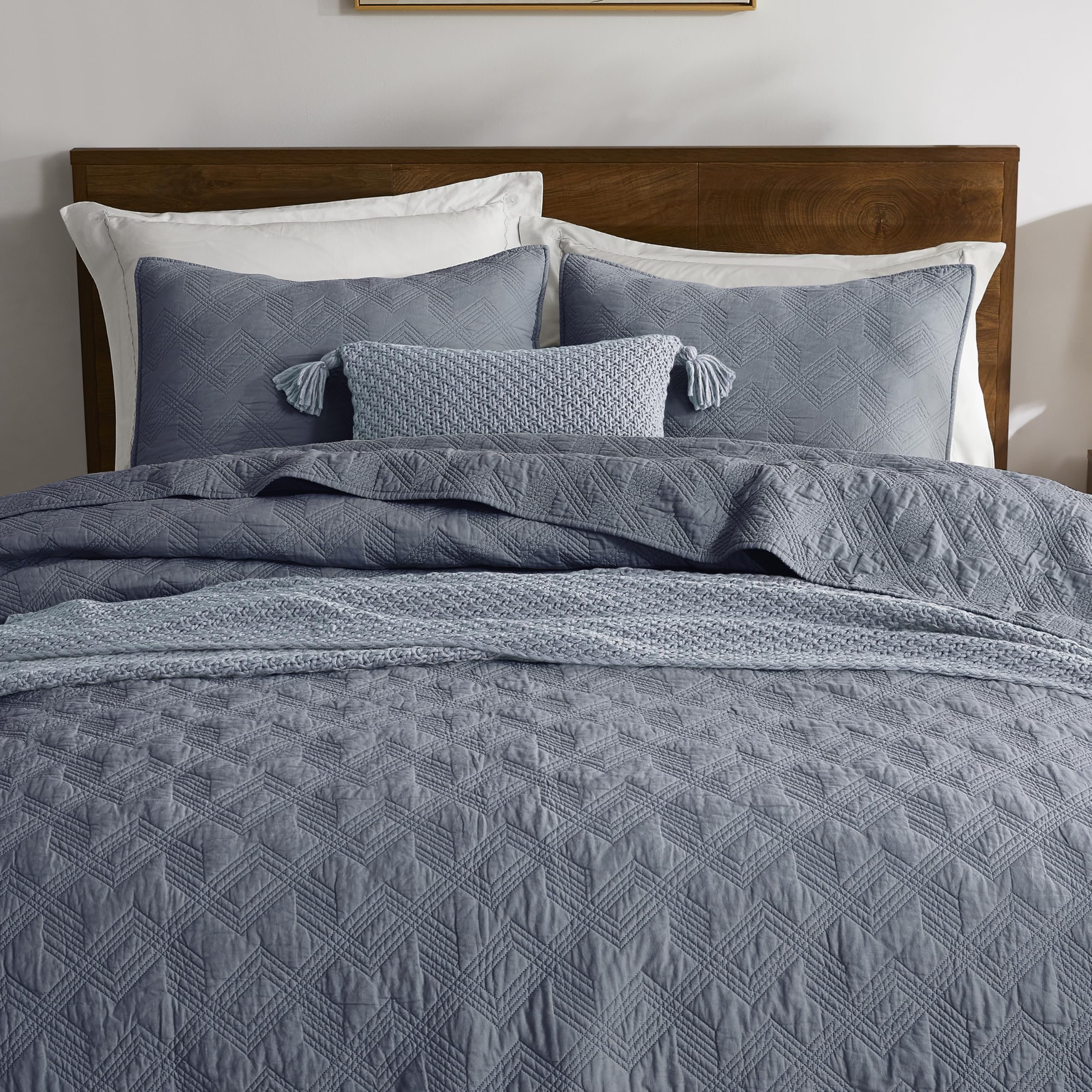 WDCOZY 100% Cotton Queen Size Quilt Set - Olive Green Pre-Washed Soft Lightweight Modern Bedspread, Farmhouse Country Rustic Coverlet, Textured Like Linen, Shabby Chic Gauze Bedding, 3 Pieces