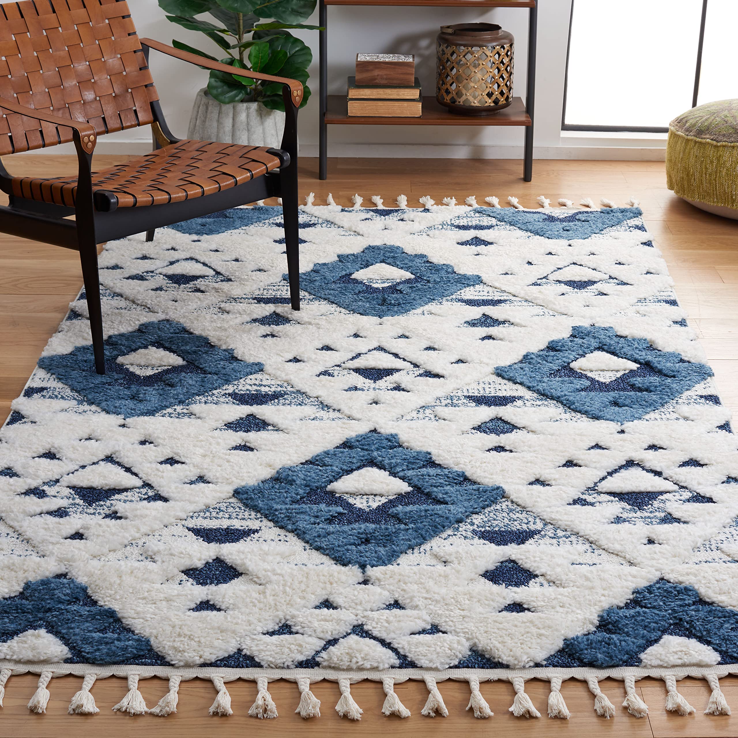 SAFAVIEH Area Rug 3x5 - Moroccan Tassel Shag Collection - Ivory, Non-Shedding & Easy to Clean, Plush High-Low Texture, Ideal for Living Room, Bedroom, Dining Space (MTS688C)