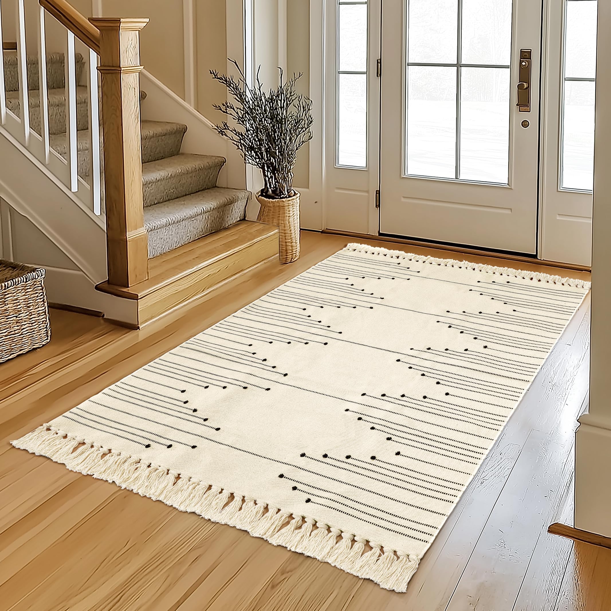 Tritard Washable Runners for Hallways 2x6 Boho Runner Rug with Tassels, Woven Cotton Kitchen Hallway Rug Runner Farmhouse Low Pile Rugs Carpet for Indoor Entryway Bathroom Laundry Bedroom, Black White