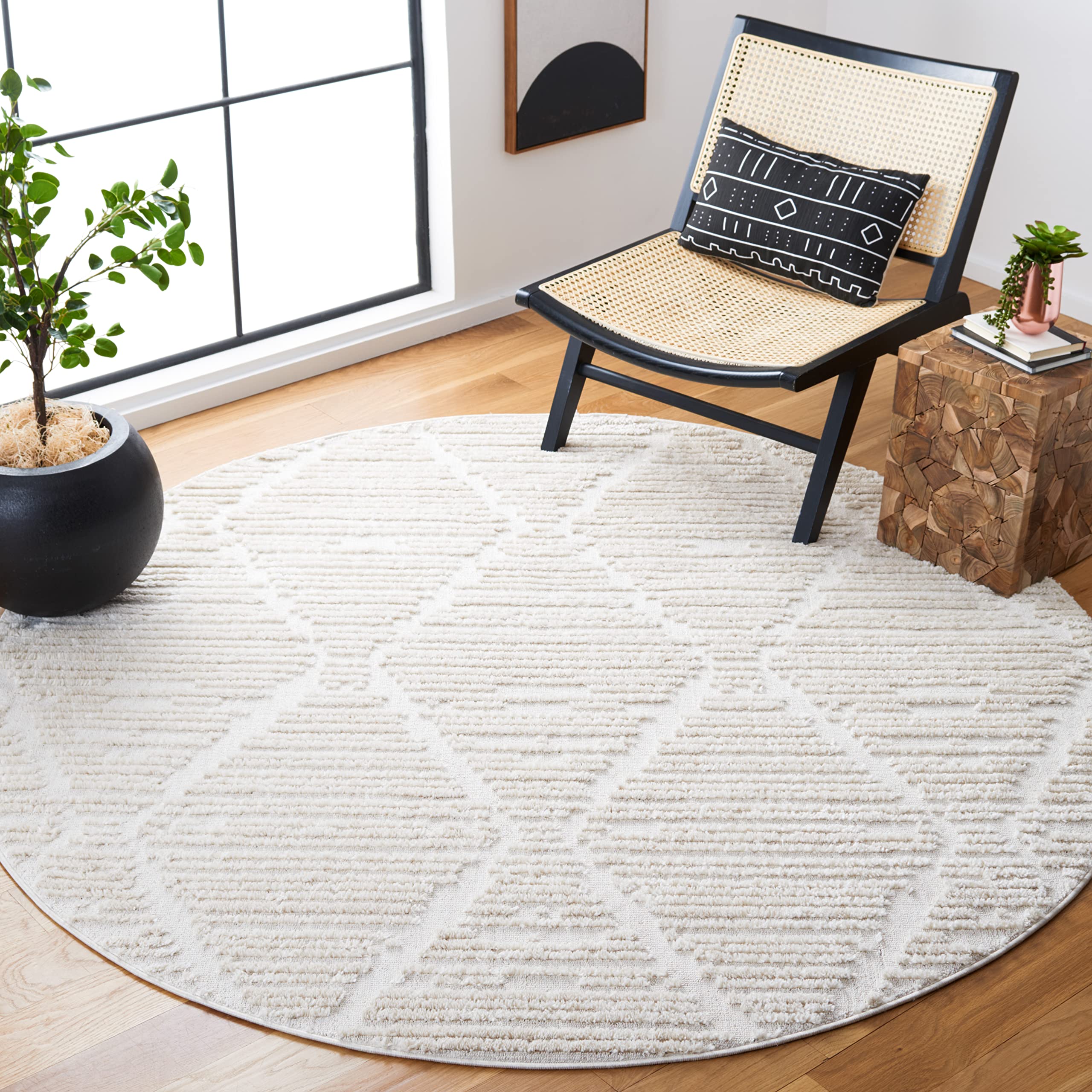 SAFAVIEH Marrakesh Collection Area Rug - 4' x 6', Beige, Moroccan Trellis Design with Tassel Detail, Non-Shedding & Easy to Clean, Ideal for Living Room, Bedroom, Dining Space (MRK517C)