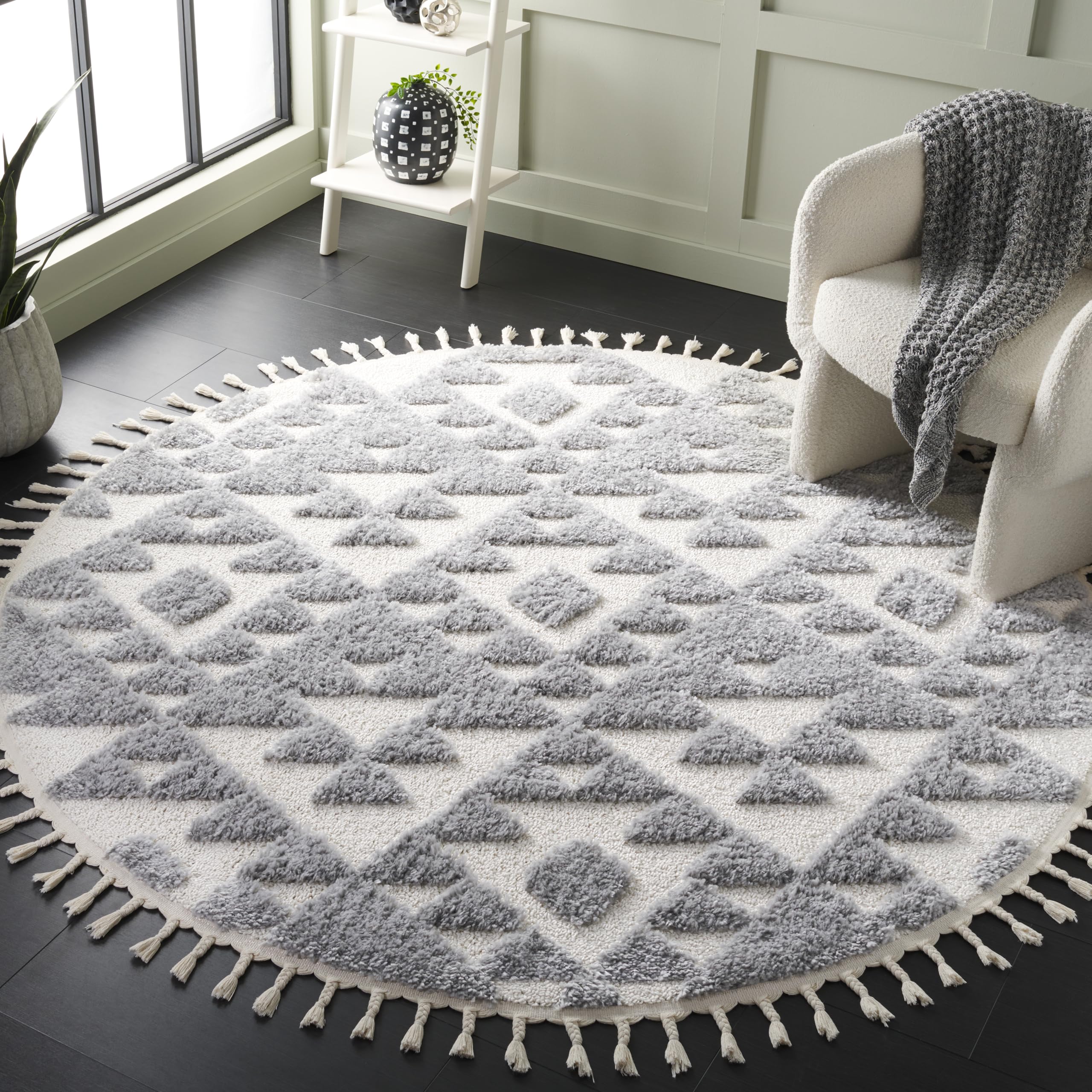 SAFAVIEH Area Rug 3x5 - Moroccan Tassel Shag Collection - Ivory, Non-Shedding & Easy to Clean, Plush High-Low Texture, Ideal for Living Room, Bedroom, Dining Space (MTS688C)