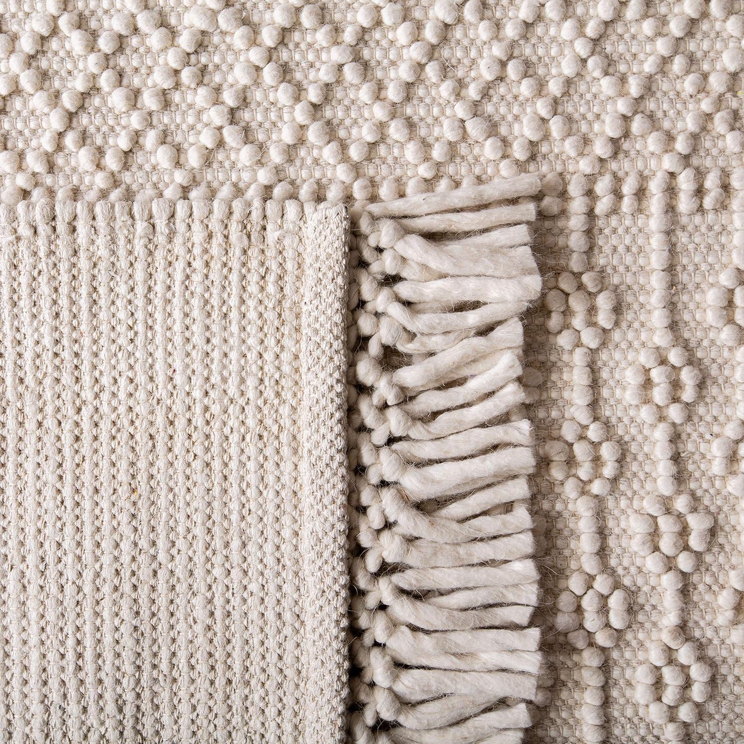 SAFAVIEH Natura Collection Accent Rug - 4' x 6', Ivory, Handmade Moroccan Boho Wool Fringe, Ideal for High Traffic Areas in Entryway, Living Room, Bedroom (NAT852B)