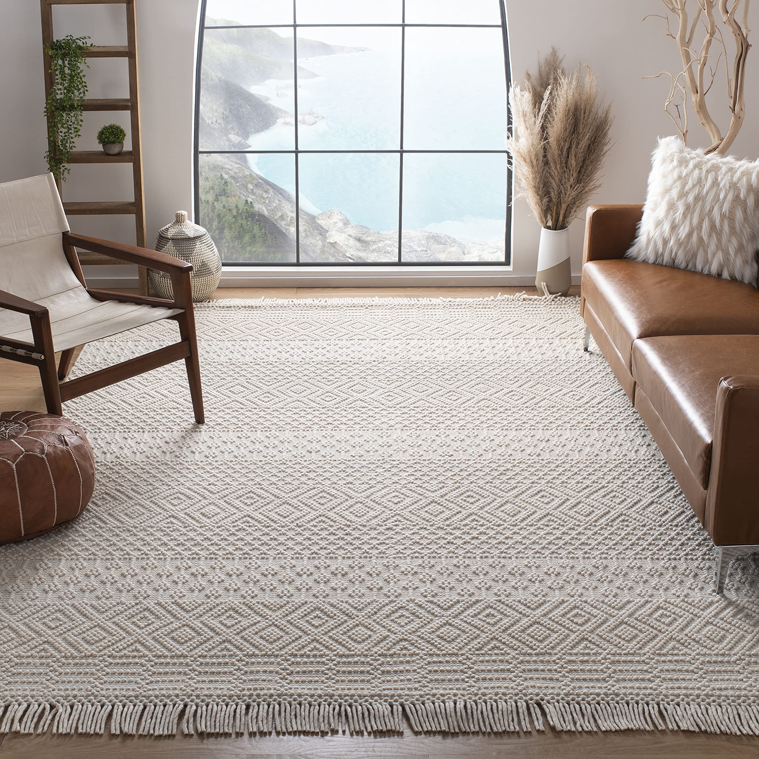 SAFAVIEH Natura Collection Accent Rug - 4' x 6', Ivory, Handmade Moroccan Boho Wool Fringe, Ideal for High Traffic Areas in Entryway, Living Room, Bedroom (NAT852B)