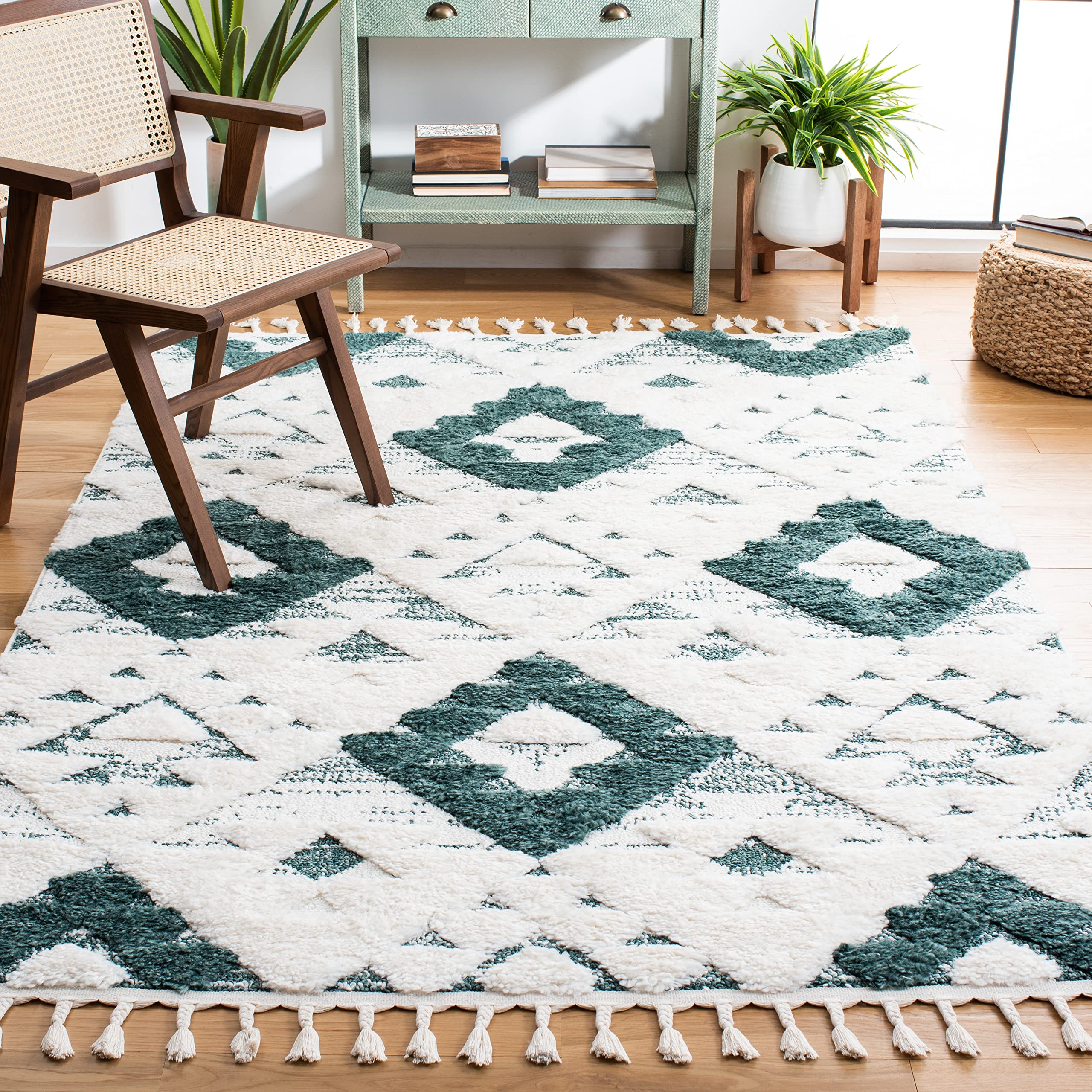 SAFAVIEH Area Rug 3x5 - Moroccan Tassel Shag Collection - Ivory, Non-Shedding & Easy to Clean, Plush High-Low Texture, Ideal for Living Room, Bedroom, Dining Space (MTS688C)